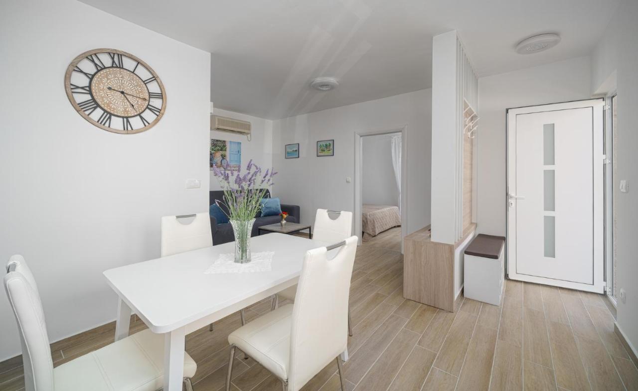 Your Private Summer House Vodice Bagian luar foto